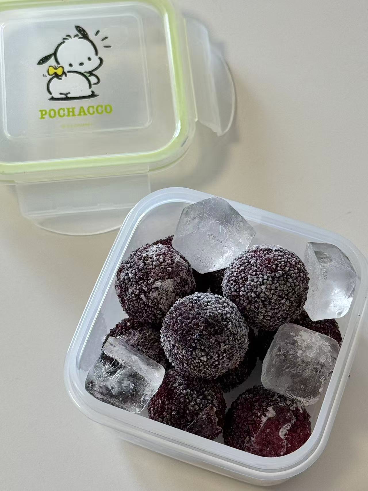 杨梅冰