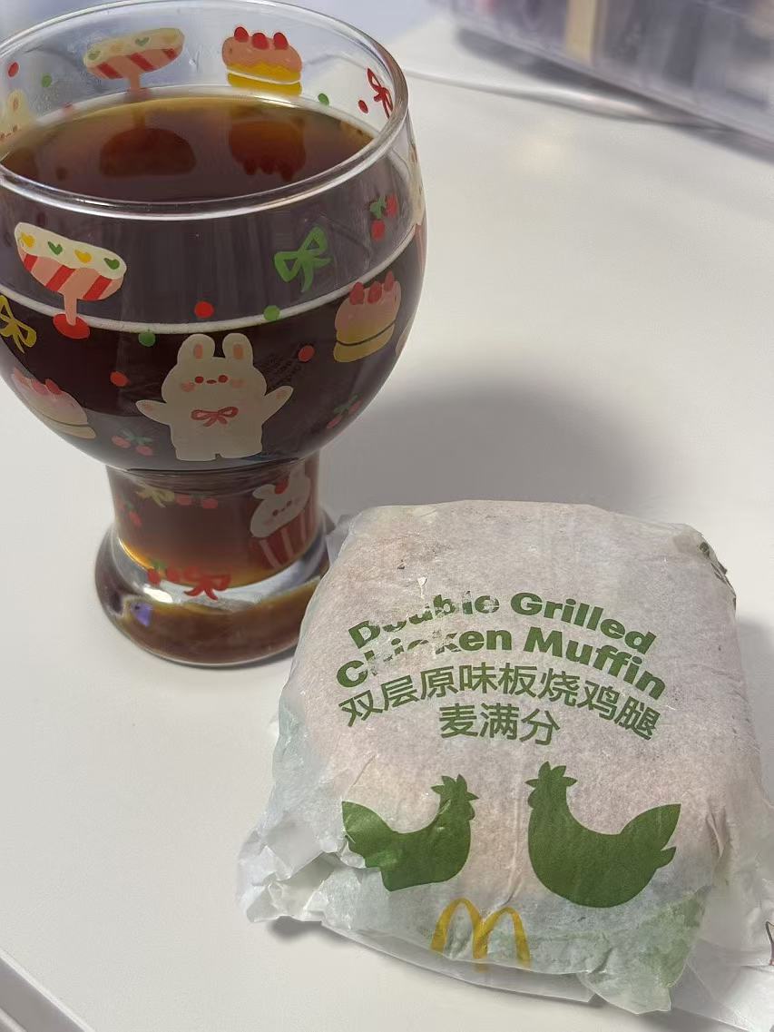 咖啡鸡腿堡